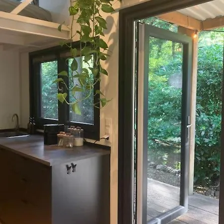 Σπίτι διακοπών Sfeervol Tiny House In Het Bos *
