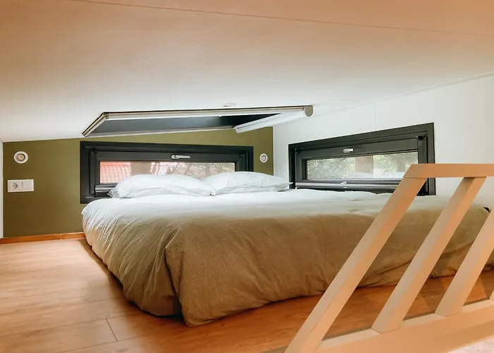 Holiday home Sfeervol Tiny House In Het Bos Diessen