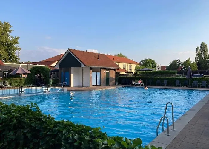 Holiday home Sfeervol Tiny House In Het Bos Diessen